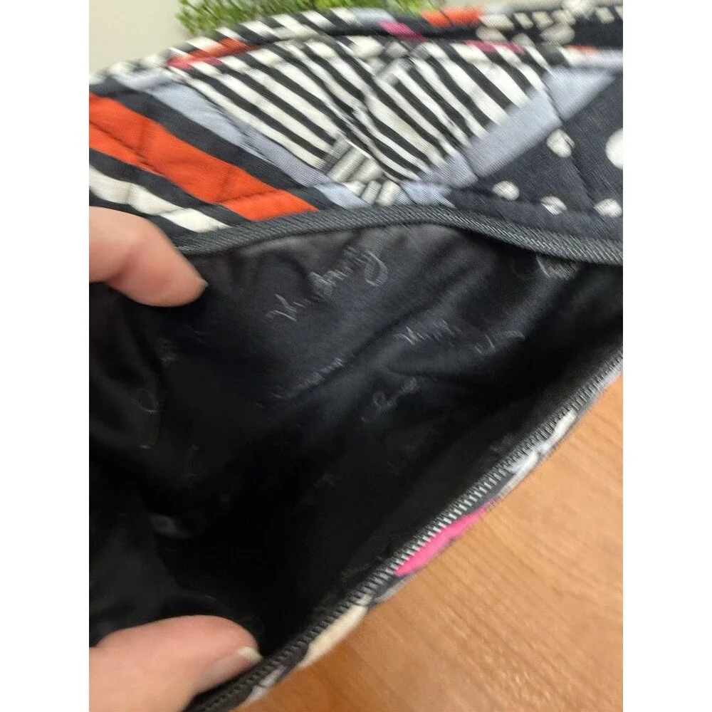Vera Bradley Northen Stripes Black Pink White Geometric Pattern Crossbody EUC